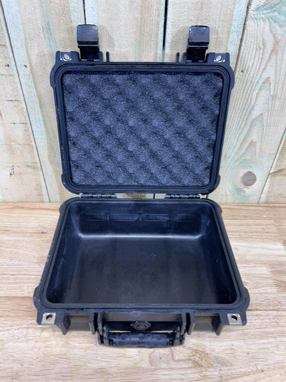 Pelican 1400 Protector Case Handheld Black Good Condition A/B Free Shipping