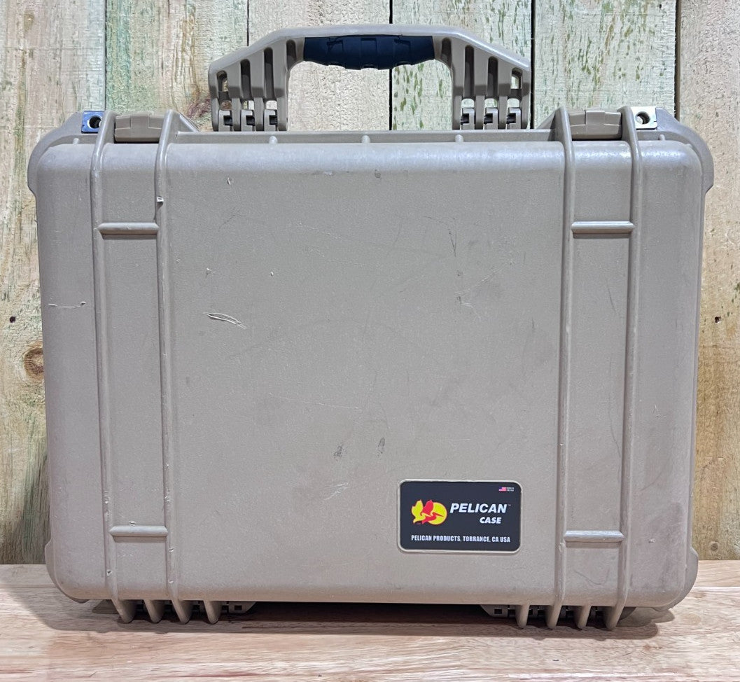 Pelican 1520 Tan Hard Protector Case Good Condition A/B Waterproof Free Shipping