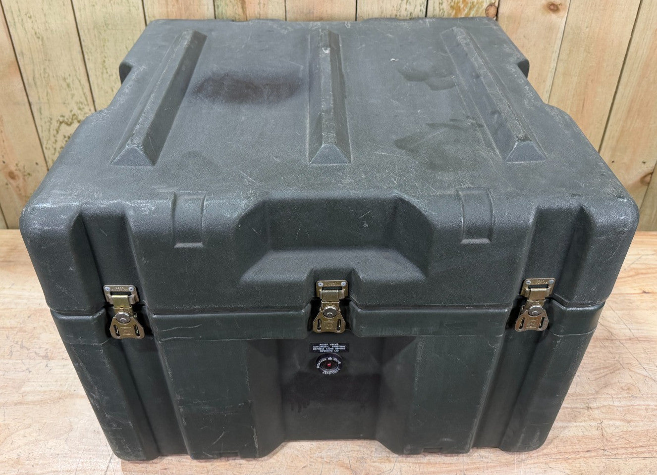 Zero Brand Military Surplus Case 25.5x24x19" Green Waterproof Storage Footlocker