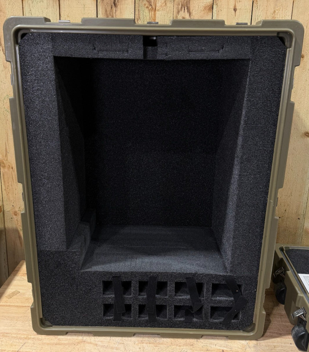 ECS Loadmaster 38x29x23 Rolling Storage Case Waterproof Surplus Footlocker