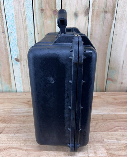 Pelican 1520 Hard Protector Case Good Condition B/C Waterproof