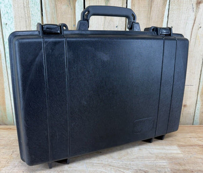Pelican 1490 Laptop Case Used Good Condition A/B Waterproof Handheld Storage
