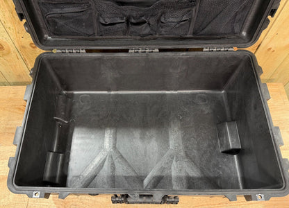 Pelican 1650 Protector Case W/ Padded Foam and Lid Divider Set Black Rolling