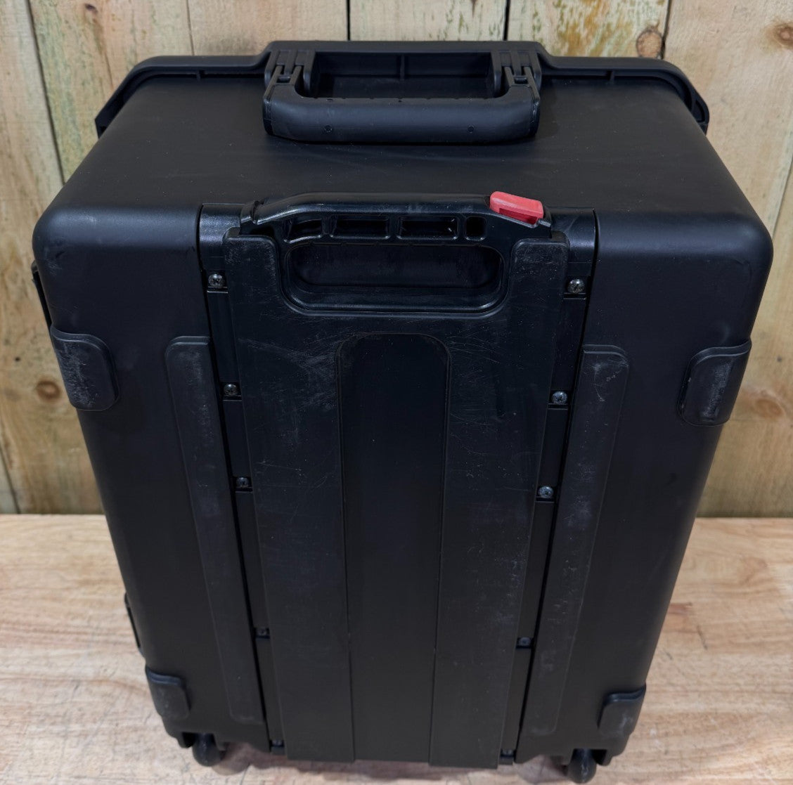 SKB iSeries 2015-10 Waterproof Rolling Case Carry On Great Condition AB