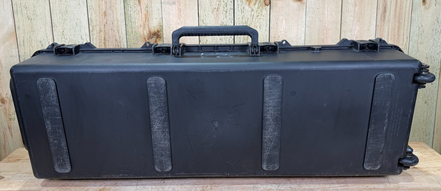 Pelican Storm IM2320 Waterproof Storage Case Free Shipping Great Condition  A/B