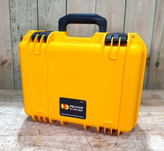 Pelican iM2100  Yellow Storm Case Waterproof Handheld Great Condition AB
