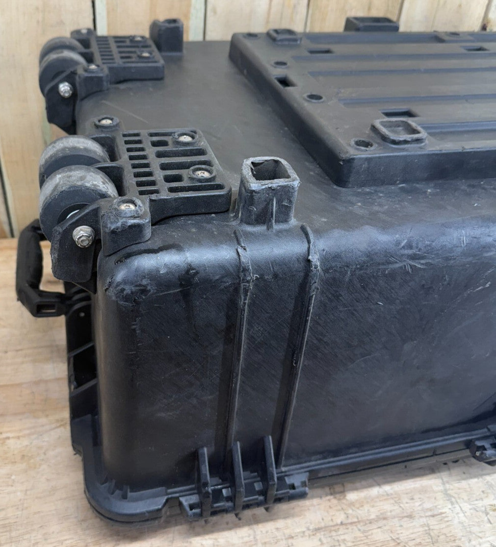 Pelican 1650 Protector Case Black Rolling Waterproof Good Condition AB Free Ship