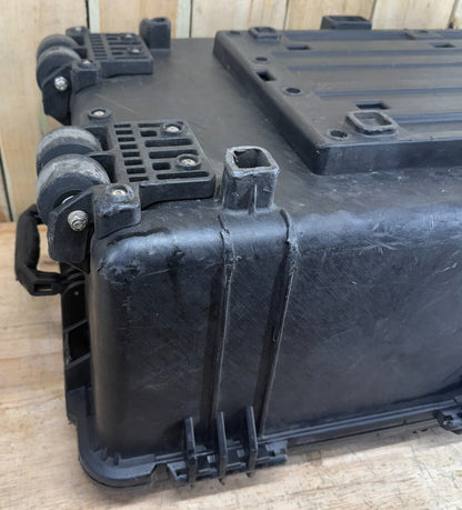 Pelican 1650 Protector Case Black Rolling Waterproof Good Condition AB Free Ship