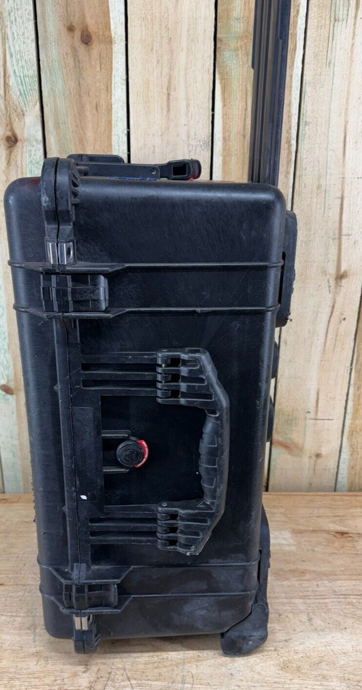 Pelican 1610 Waterproof Rolling Case Black Good Condition B/C Free Shipping