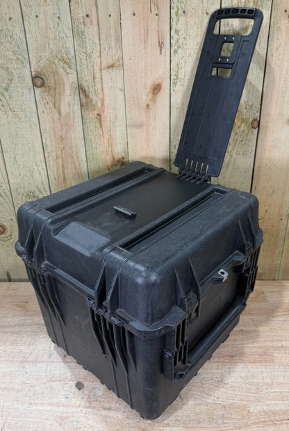 Pelican 0340 Black Protector Case Waterproof  Good Condition AB