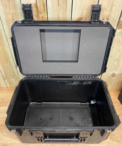 SKB 3i2213-12 iSeries Waterproof Rolling Case Black Good Condition A/B Free Ship