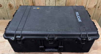 Pelican 1650 Protector Case W/ Padded Foam and Lid Divider Set Black Rolling