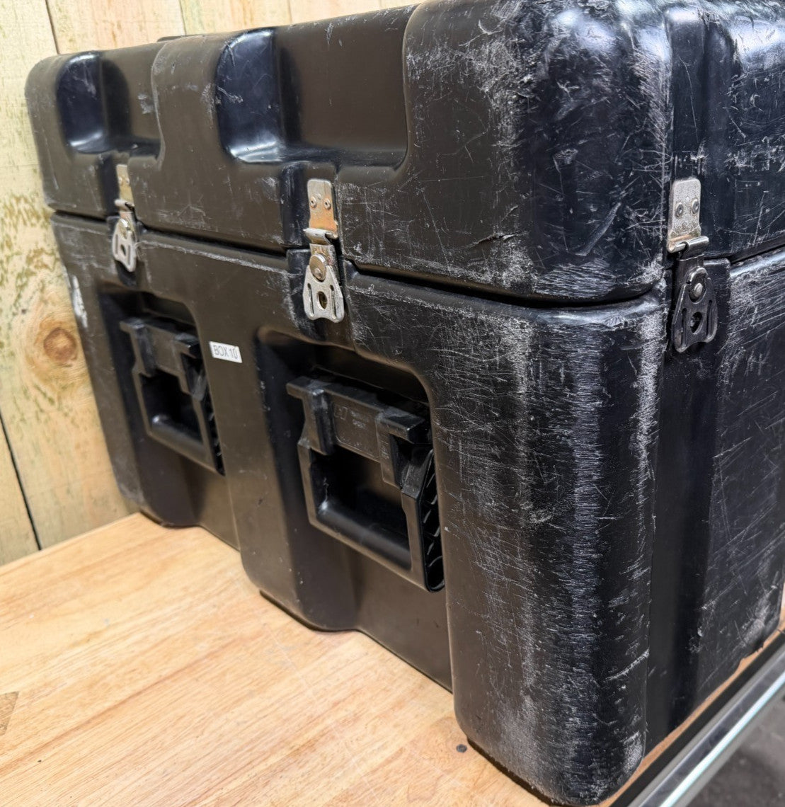 Hardigg Pelican 37x27x19 Military Surplus Black Footlocker Case