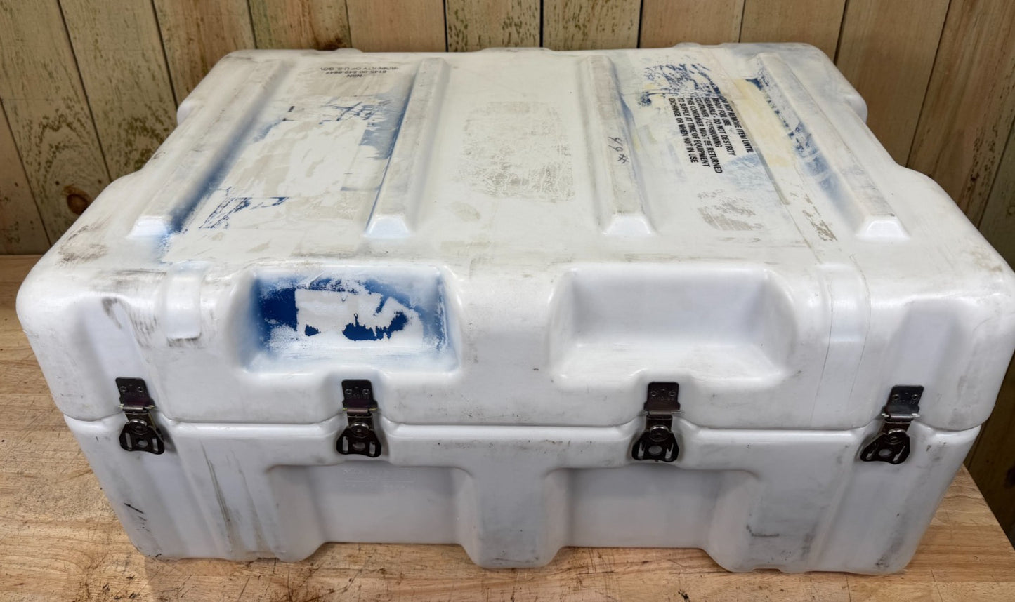 Pelican Hardigg 31x21x14.5" Footlocker White Case Military Waterproof