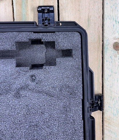 Pelican iM2975 Storm Case Rolling Waterproof Black Good Condition AB Free Ship