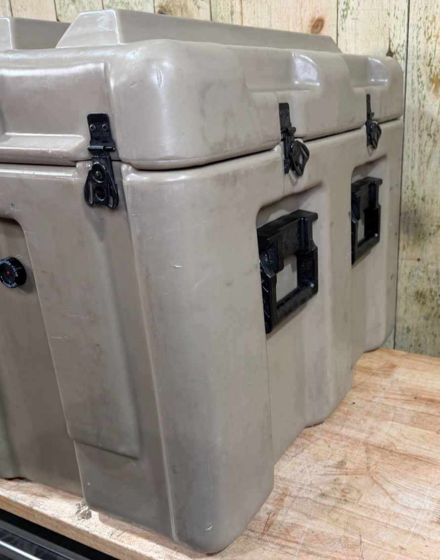 Hardigg MM36 Footlocker  33x27x23 Tan Case  Surplus Military  Waterproof