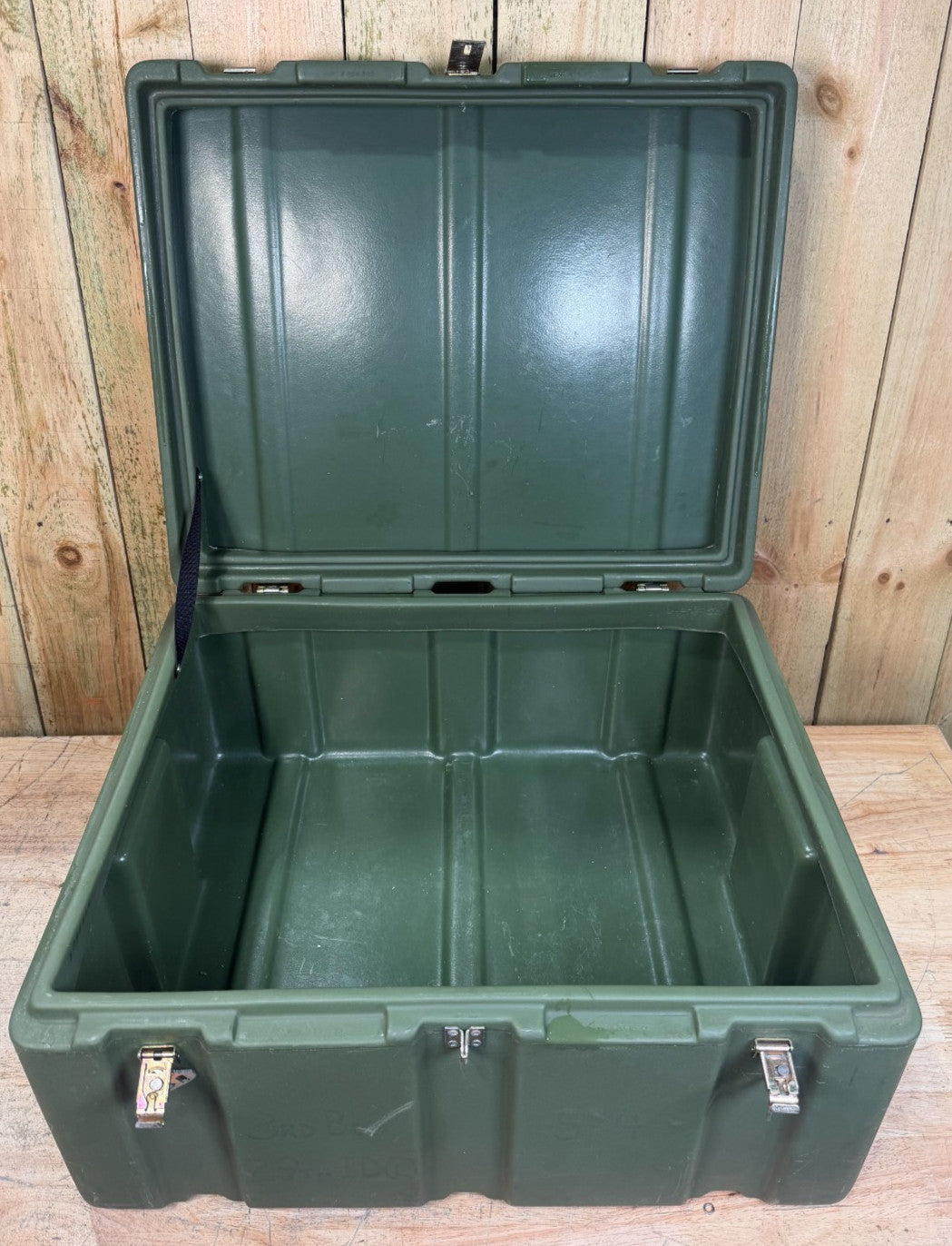 Hardigg Footlocker  24x20x12" Green Case  Military Waterproof