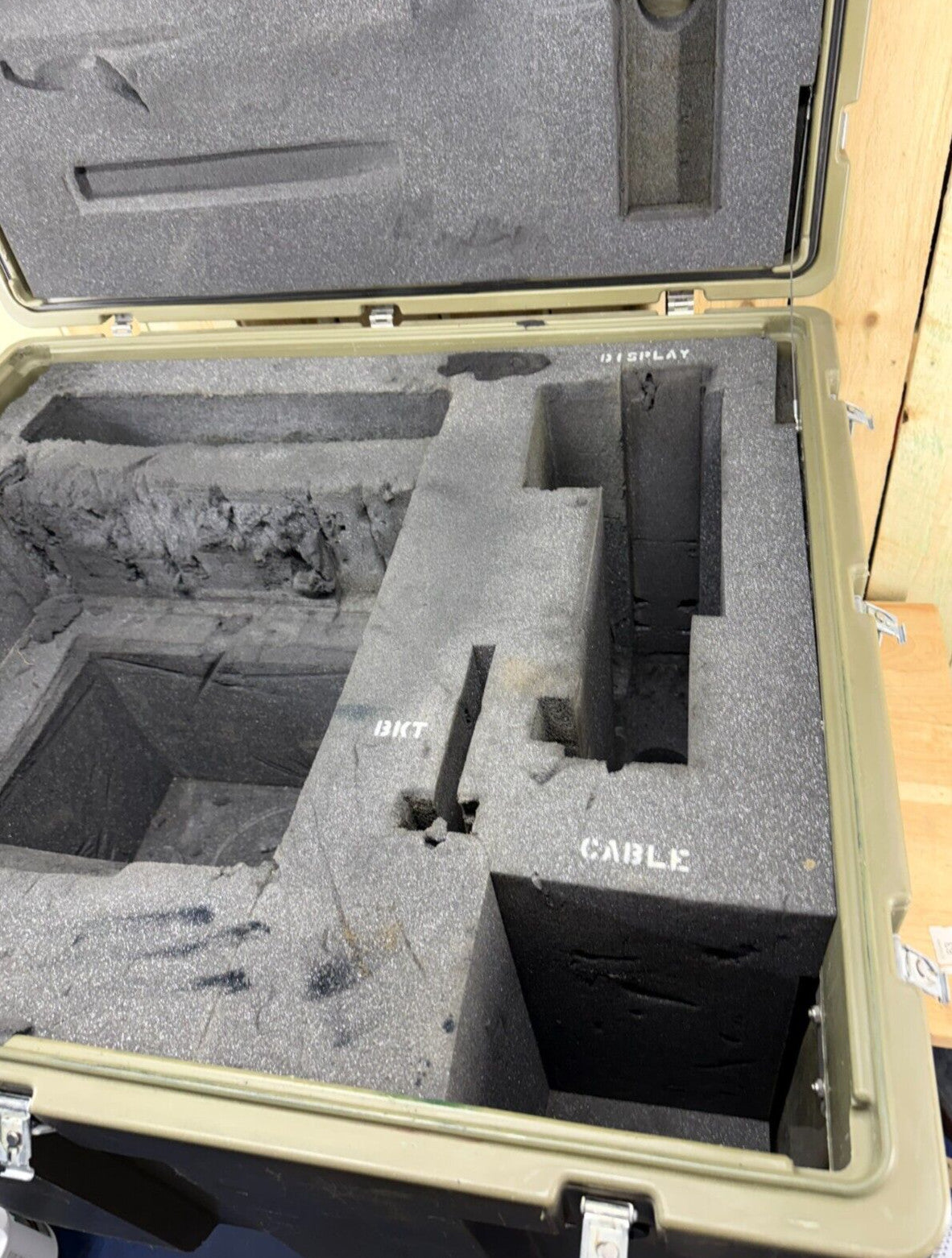ECS 37x32.5x24" Loadmaster Waterproof Footlocker Case Storage Case Military