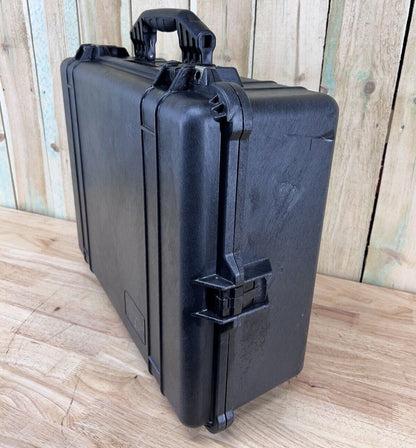 Pelican 1600 Protector Storage Case Waterproof Black Good Condition AB Free Ship