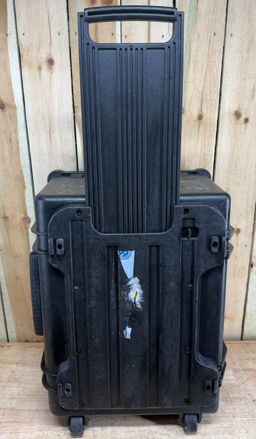 Explorer 5833 Transport Large Rolling Case Black Good Condition A/B