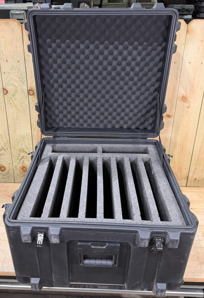 SKB rSeries Footlocker Rolling Style Storage Case Trunk 27.5x27x19" Black AB