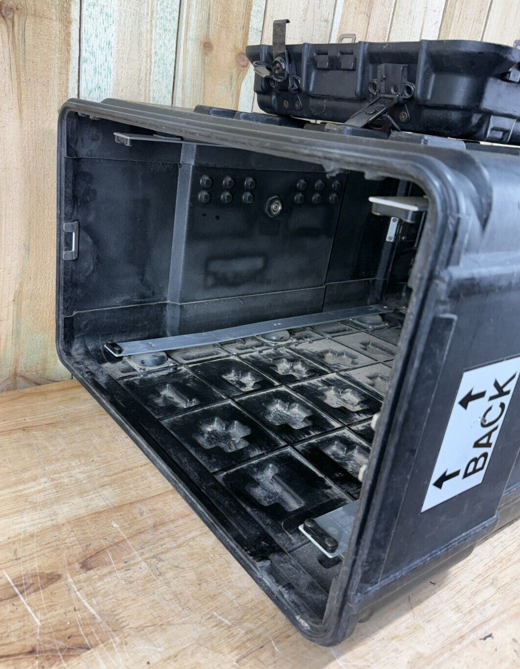 ECS Server Rack Rackmount 37"X23"X15" Waterproof Storage Case Pelican