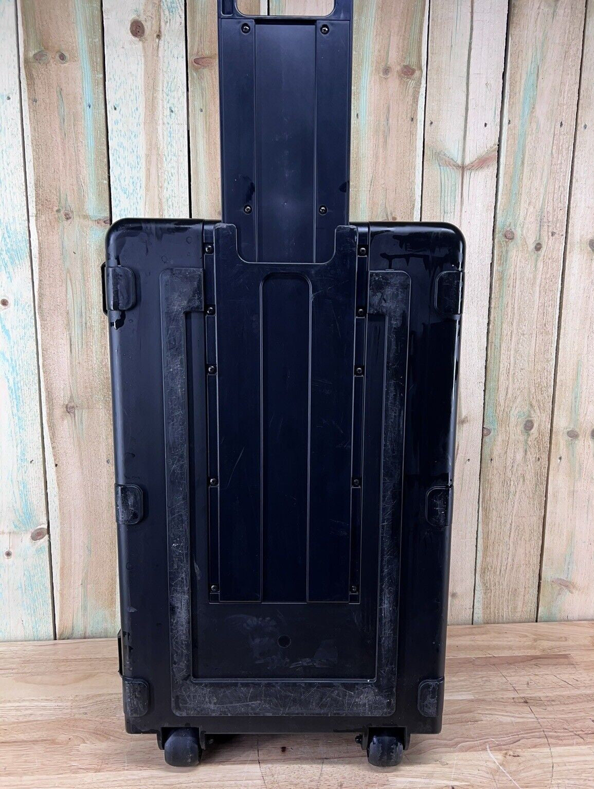 SKB 2918-14 Rolling Waterproof Storage Case Black Good Condition AB