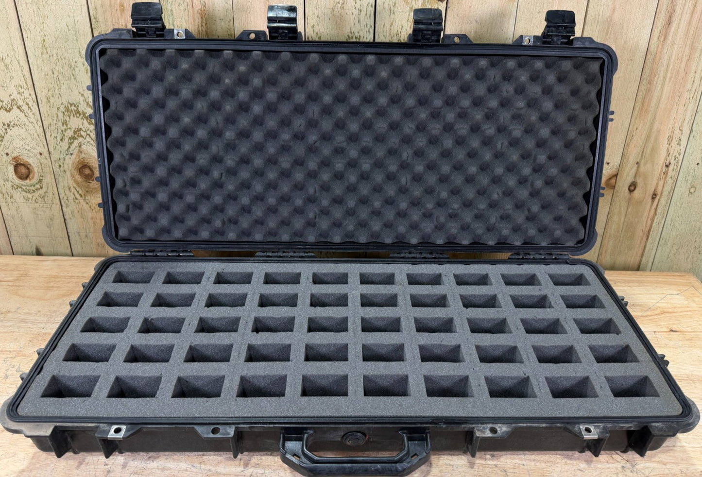 Pelican 1700 Rifle Case Protector Rolling Black Long Grade B/C Free Ship