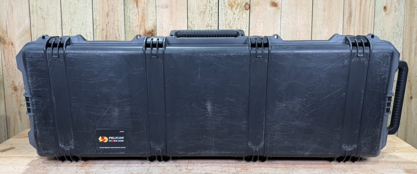 Pelican Storm IM2320 Waterproof Storage Case Free Shipping Great Condition  A/B