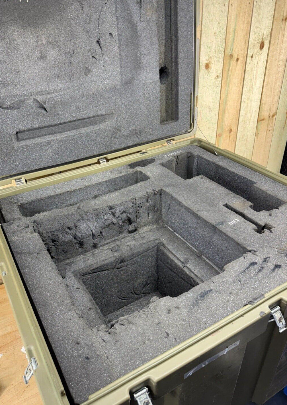 ECS 37x32.5x24" Loadmaster Waterproof Footlocker Case Storage Case Military