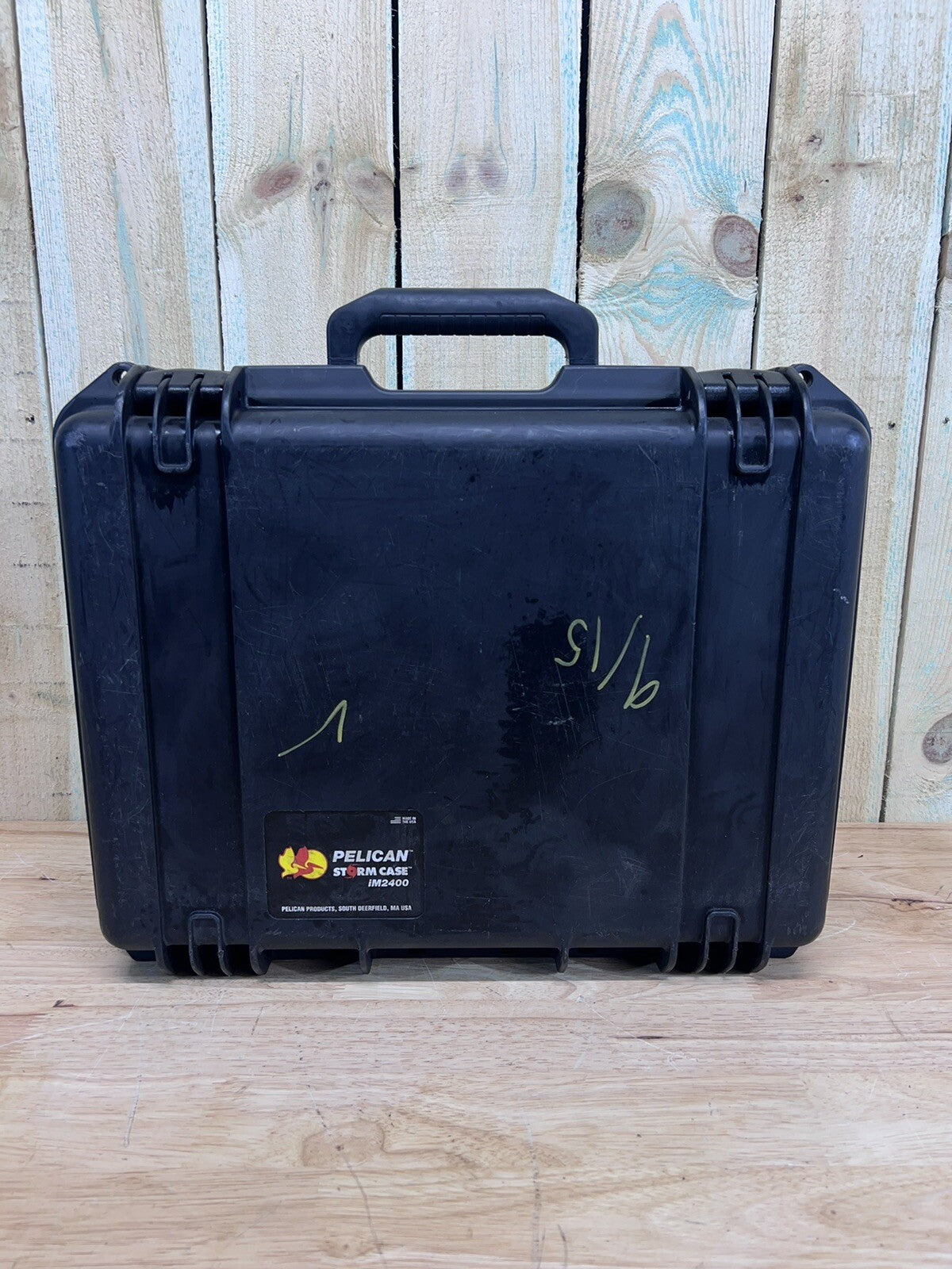 Pelican IM2400 Storm Case Waterproof  Black Good Condition A/B