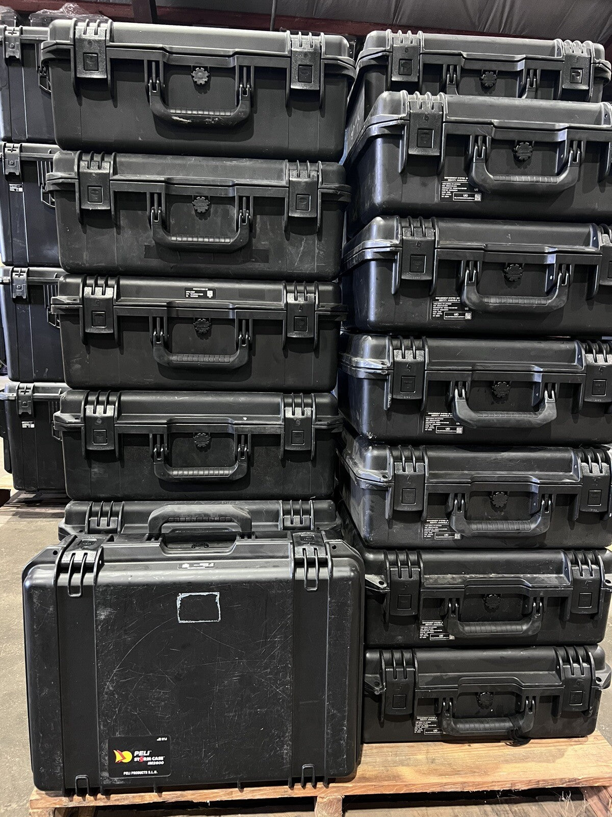 Pelican iM2600 Storm Case Waterproof Handheld Great Condition AB