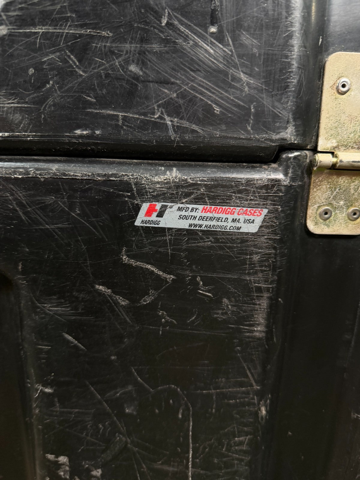 Hardigg Pelican 37x27x19 Military Surplus Black Footlocker Case