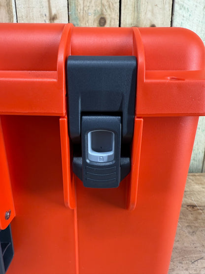 Auer Waterproof Rolling Case 23.5x16x13" Orange Good Condition AB Free Shipping