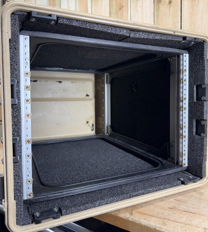 ECS Server Rack Rackmount 8U 19" X 24" Waterproof Storage Case W/ Rack Pelican