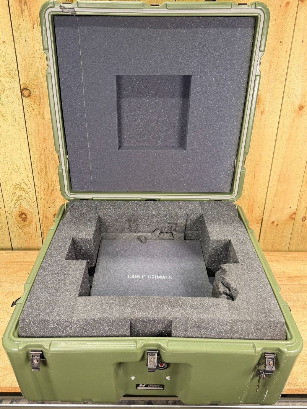 Pelican Hardigg Footlocker Green Case 27.5x26x15" Military PSI Waterproof