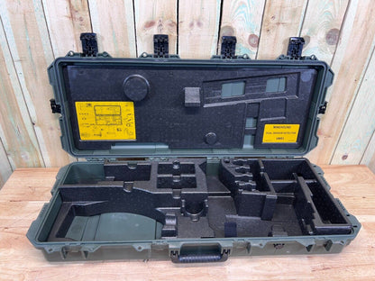 Pelican Storm IM3100 Long Rifle Case Green Rolling Good Condition AB
