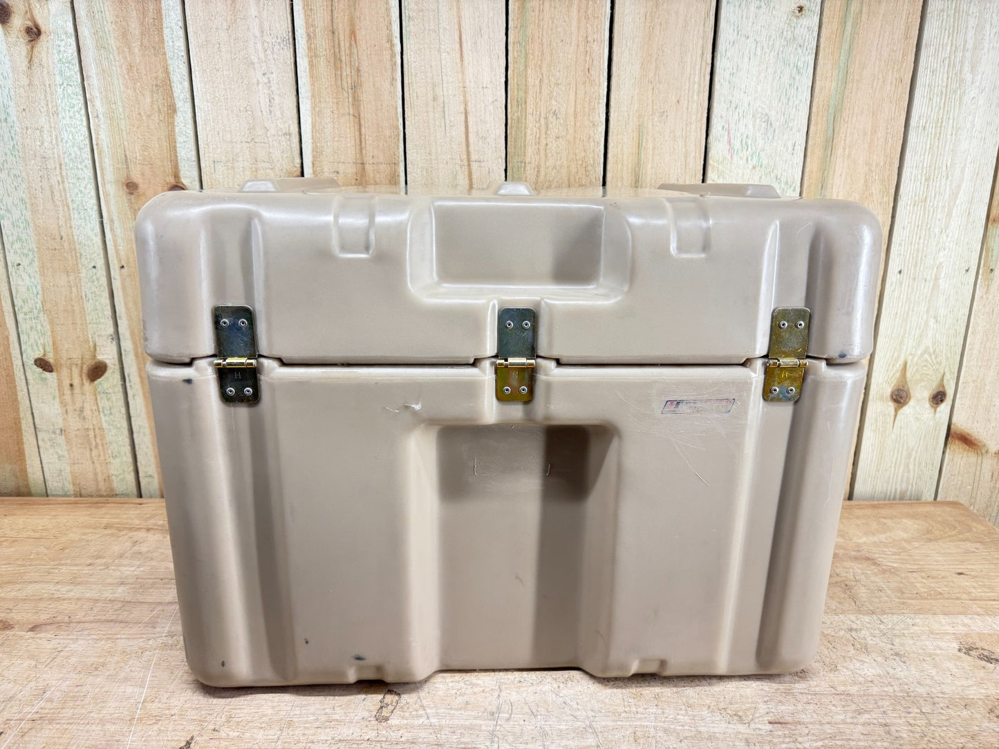 Pelican Hardigg Footlocker Tan Case 25x19x19 Military PSI Waterproof