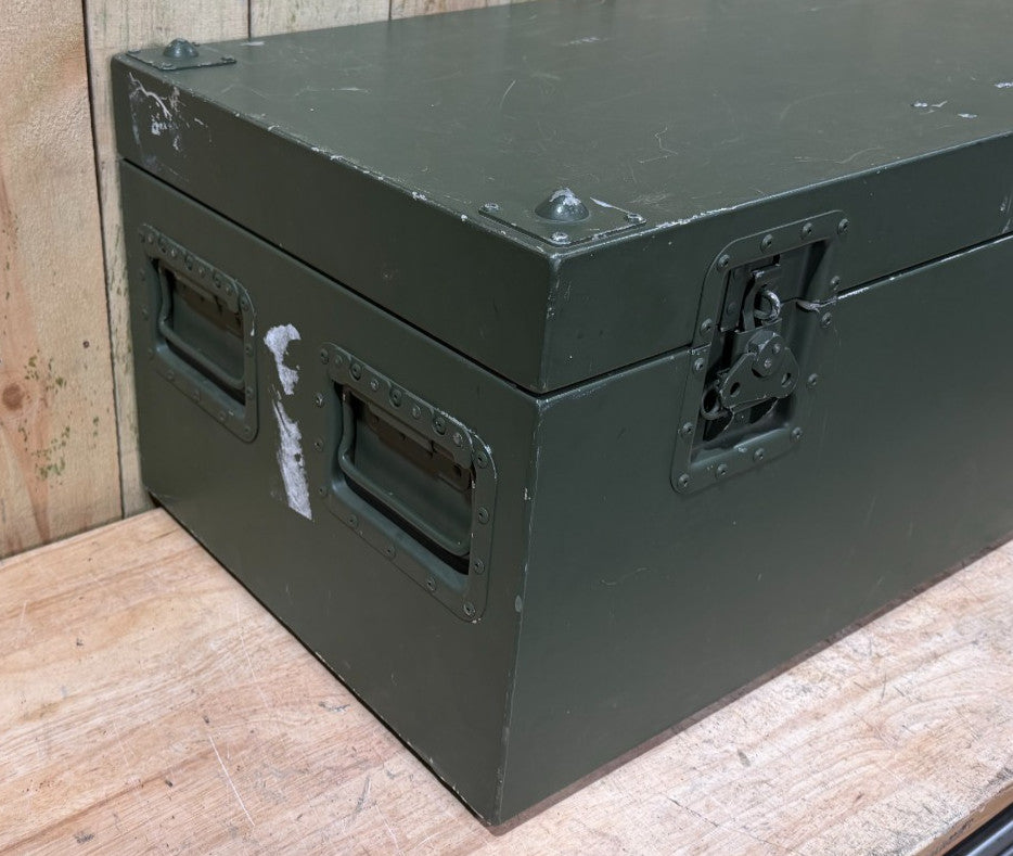 Military Surplus Metal Footlocker Case 37x19x15 Green Waterproof Storage