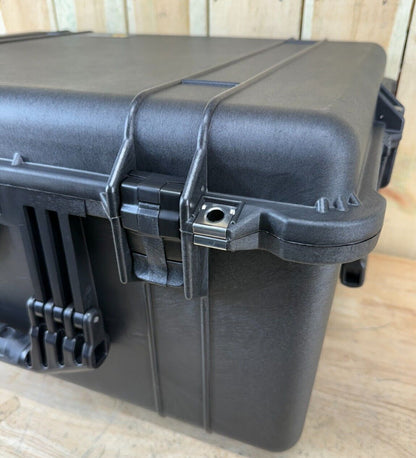 Pelican 1610 Waterproof Rolling Case W/ Foam Brand New NIB Free Shipping