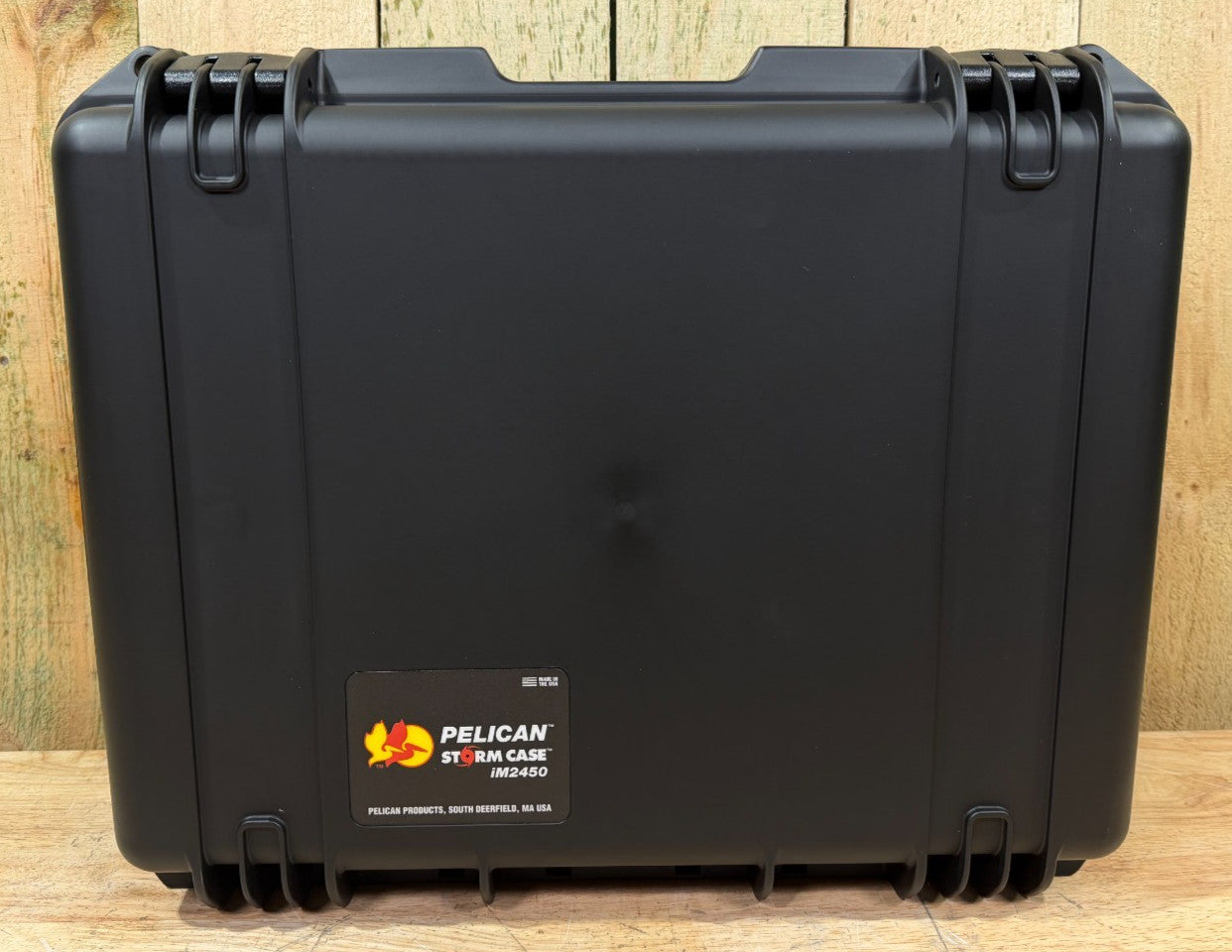 Pelican Storm IM2450 Waterproof Handheld Case W/ Pre Cut Foam Brand New NIB