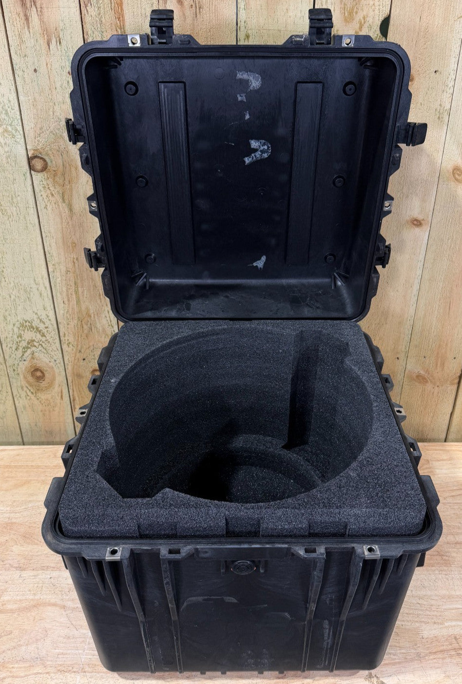 Pelican 0350 Black Hard Case Protector Waterproof Used Condition A/B