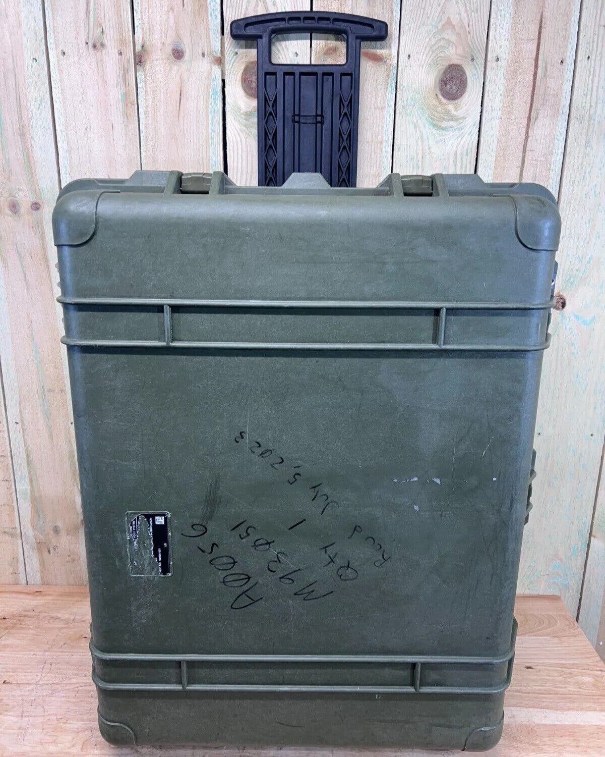 Pelican 1630 Protector Watertight Green Transport Case W/ Wheels AB