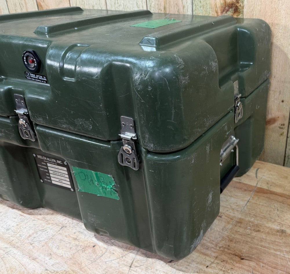 Hardigg Footlocker  24.5x19x15  Green Case  Surplus Military  Waterproof