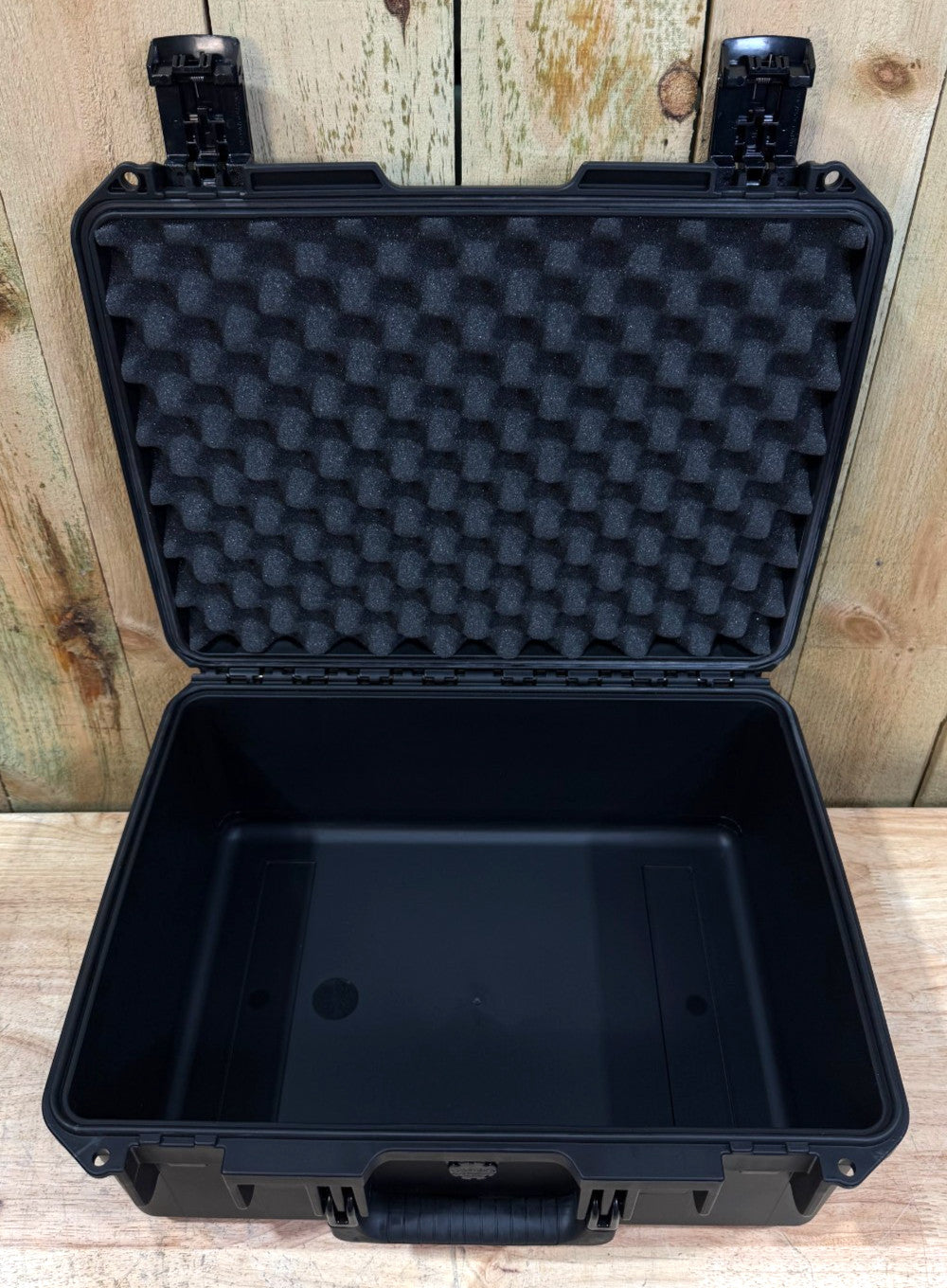 Pelican Storm IM2450 Waterproof Handheld Case W/ Pre Cut Foam Brand New NIB