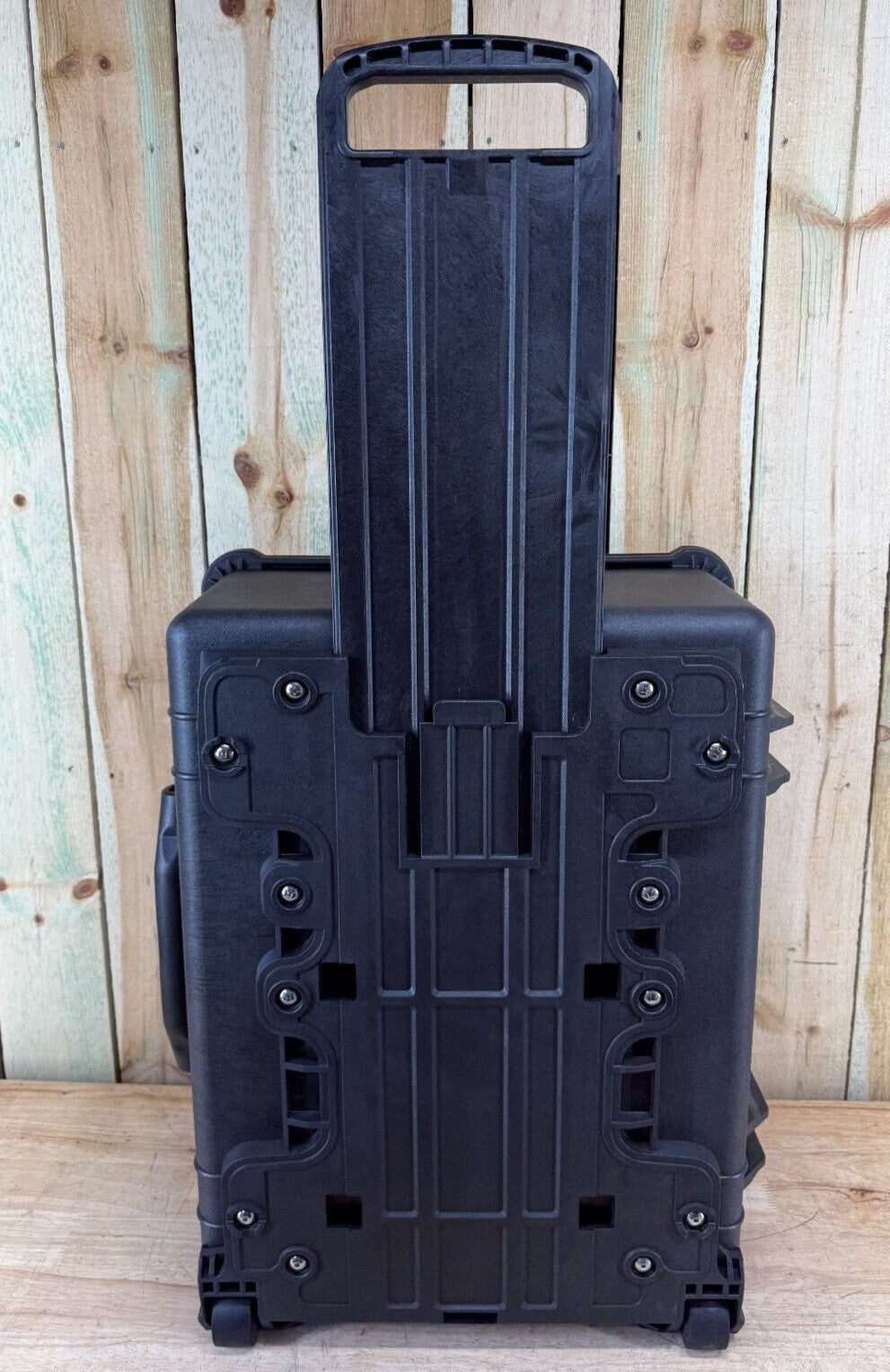 Pelican 1610 Waterproof Rolling Case W/ Foam Brand New NIB Free Shipping