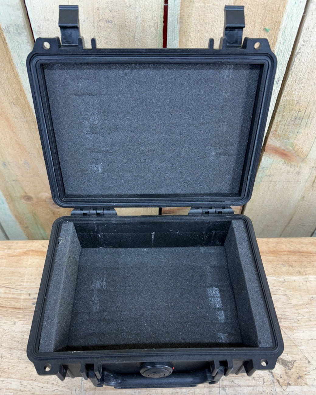 Pelican 1150 Black Hard Case Protector Waterproof Good Condition AB Free Ship