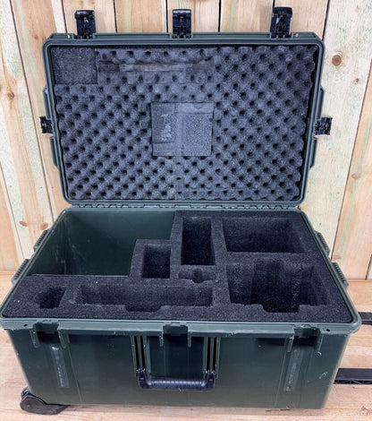 Pelican iM2975 Storm Case Rolling Waterproof Green Good Condition AB