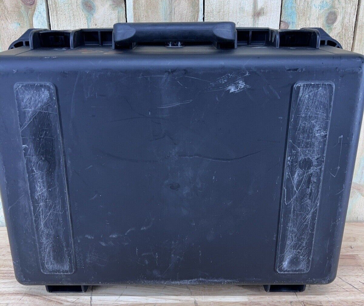 Pelican iM2600 Storm Case Waterproof Handheld Great Condition AB