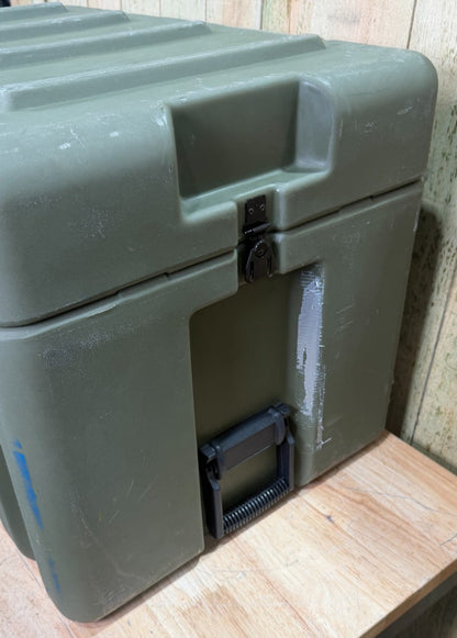 Pelican Hardigg 33x21x21.5" Rolling Footlocker Green Case Military Waterproof